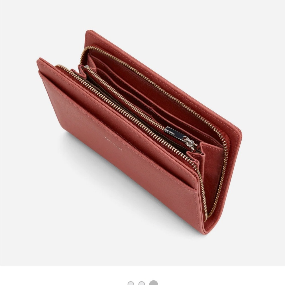 Matt and Nat Wallet